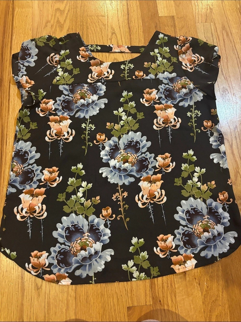 LOFT Floral Blouse in Black & Blue Like New